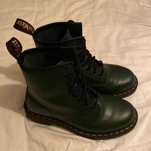 Doc Martens 1460 ankle combat boots green — NWOT